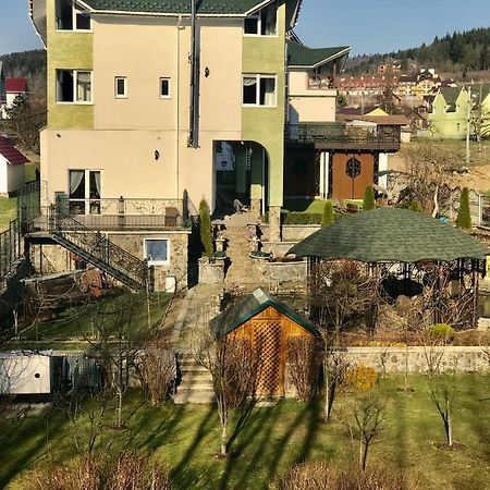 SkhidnytsiaЯрданаアパートメント エクステリア 写真