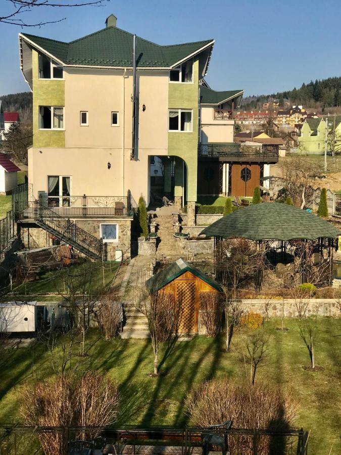 SkhidnytsiaЯрданаアパートメント エクステリア 写真